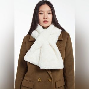 APPARIS BAMBI SCARF IVORY SOLD OUT NEW WITH TAGS